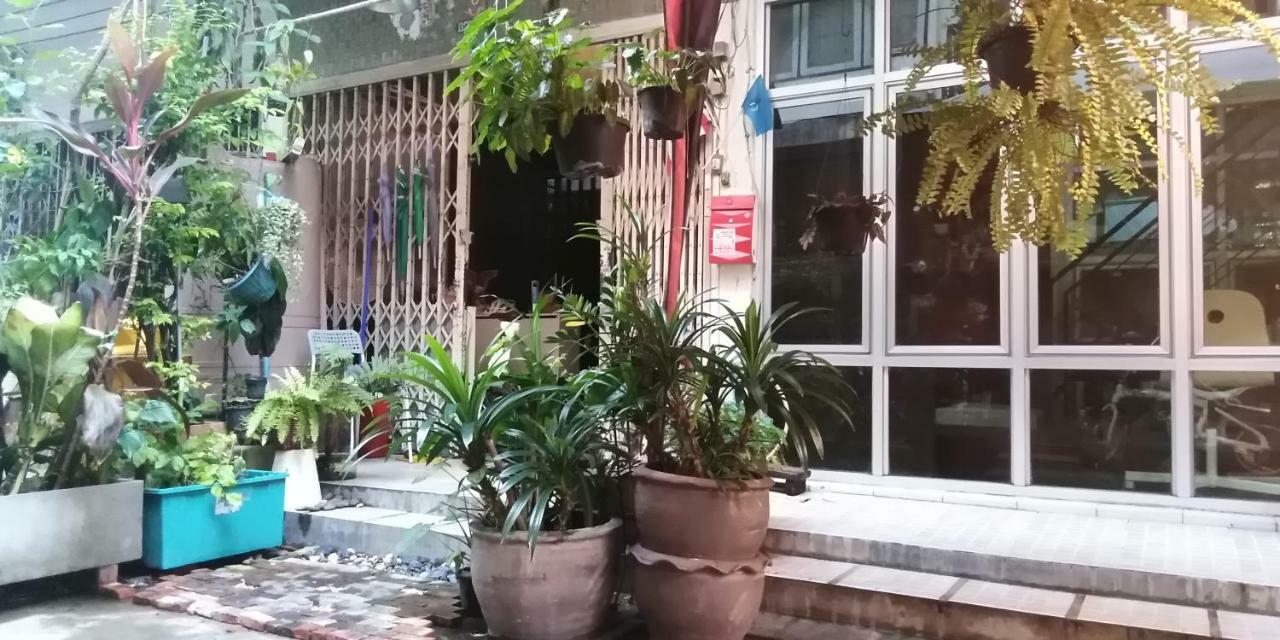 Appartamento NBH.@ Prannok Bangkok Esterno foto